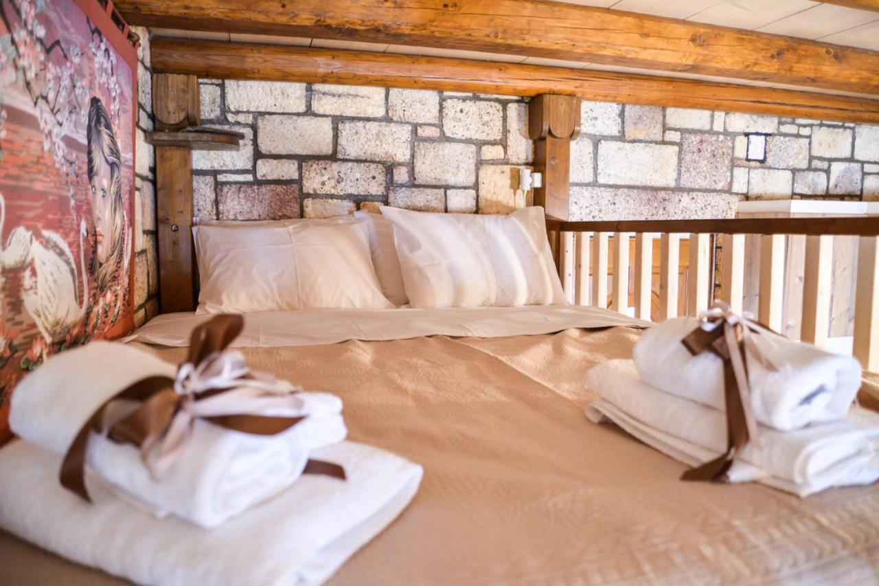 Emilia'S Little Farmhouses Agioi Anargyroi  ภายนอก รูปภาพ