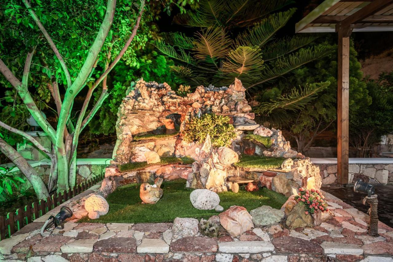 Emilia'S Little Farmhouses Agioi Anargyroi  ภายนอก รูปภาพ