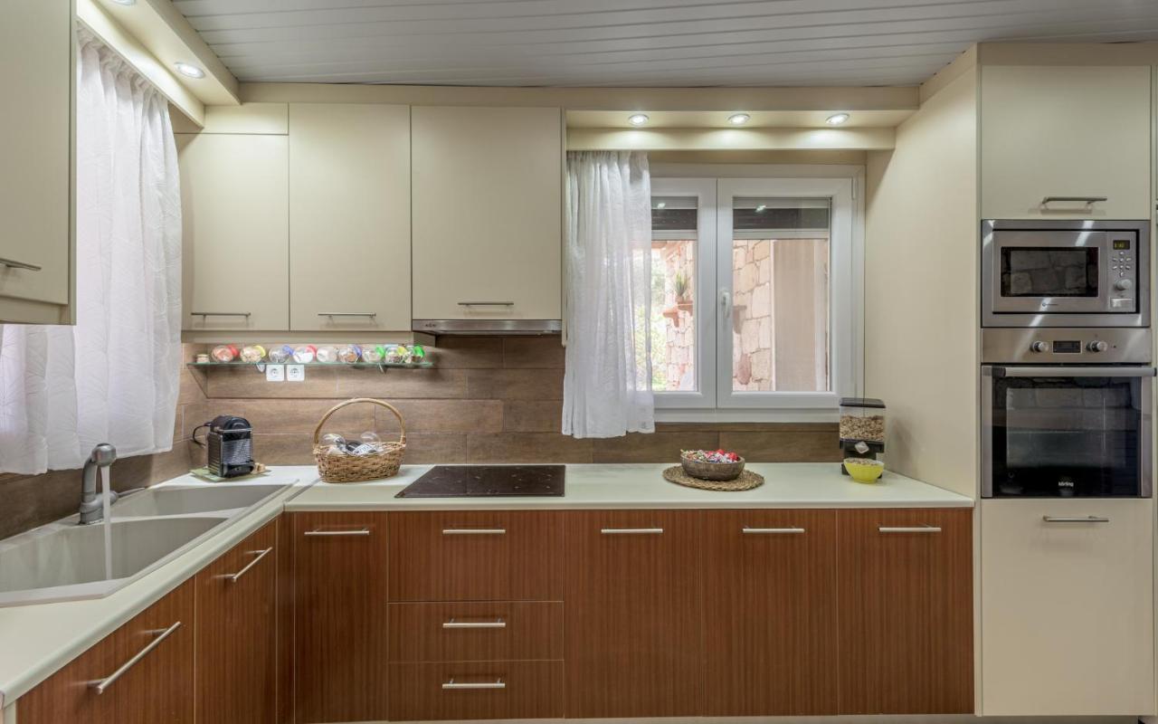 Emilia'S Little Farmhouses Agioi Anargyroi  ภายนอก รูปภาพ
